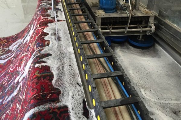 rug_cleaning_machine